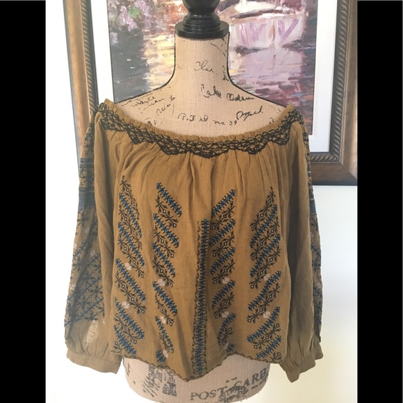 Free People Off the Shoulder Top - Picture 5 of 7